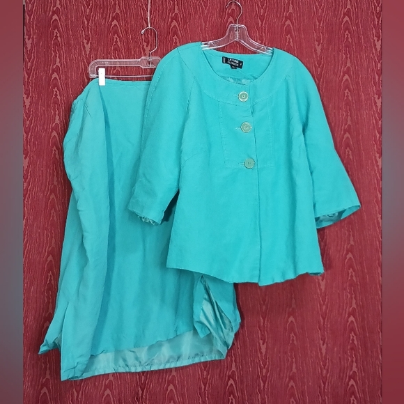 LEVINE CLASSIC Dresses & Skirts - LEVINE CLASSIC 2 Piece Teal 3/4 Sleeve Collarless Button Skirt Suit Womes 20W/30
